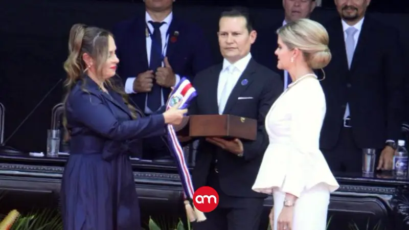 Yara Jiménez a Laura Fernández: "Usted es la persona correcta para recibir este legado"