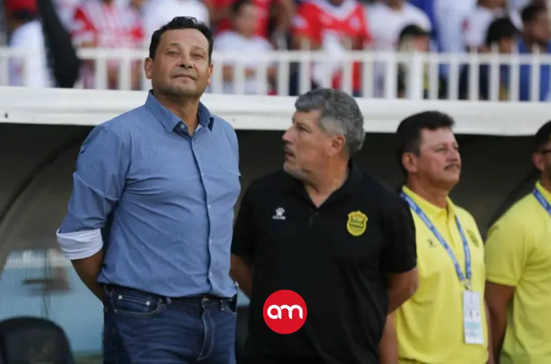 Jeaustin en Concacaf y en competencia quiere dirigir nuevamente en Costa Rica
