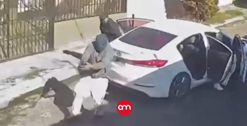 (Video) Rápida reacción salvó a chofer de sufrir un bajonazo