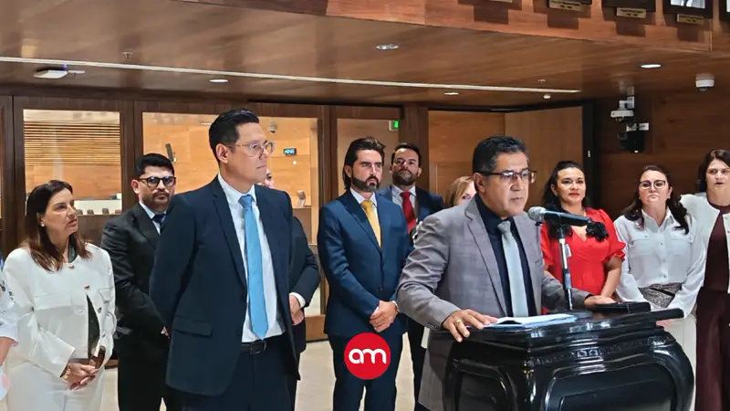 ¡Van con todo! Oficialismo presenta paquete de reformas que sacudiría la Constitución y el Poder Judicial