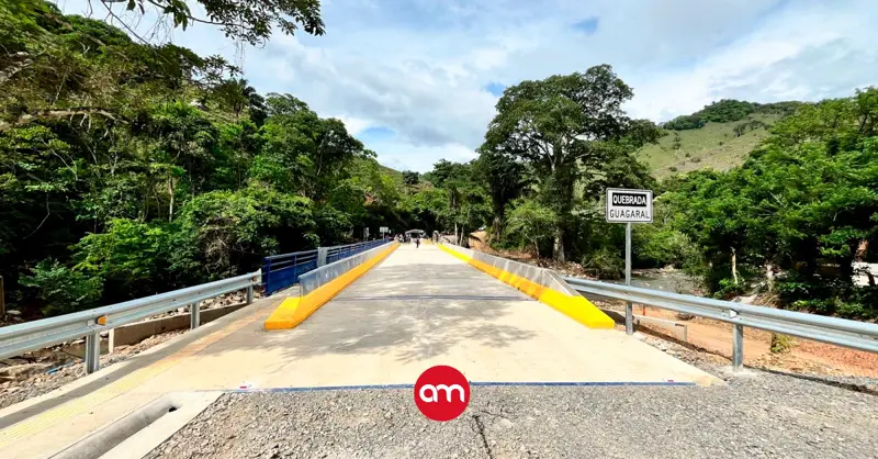 Tras 15 años de espera, vecinos de comunidad de la zona sur tienen un puente de verdad que no pone en riesgo sus vidas