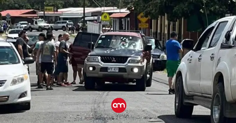 Hombre muere tras "lluvia" de balas en La Cruz y dos mujeres resultan heridas