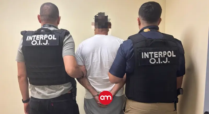 Estados Unidos deporta a dos criminales ticos para que enfrenten las justicia costarricense