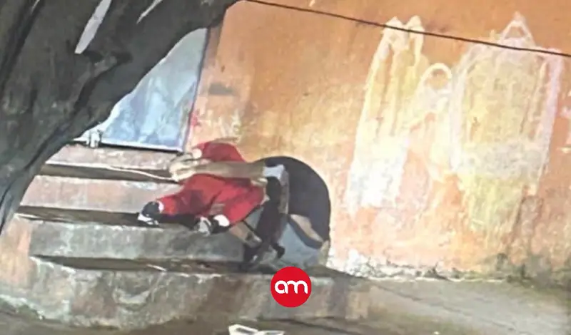 Murieron abrazados: sicarios ejecutan sin piedad a una mujer y un menor mientras comían en la calle