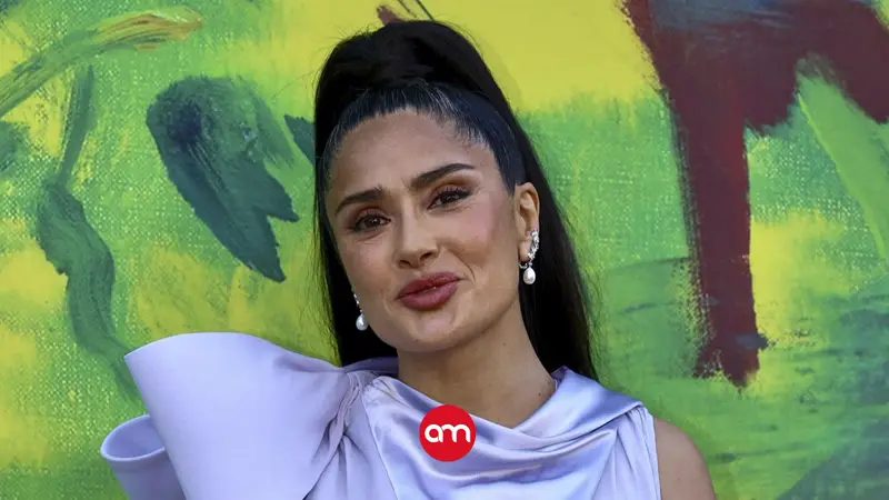 “60 y agradecida”: Salma Hayek celebra su nueva década con atrevidas fotos en el mar