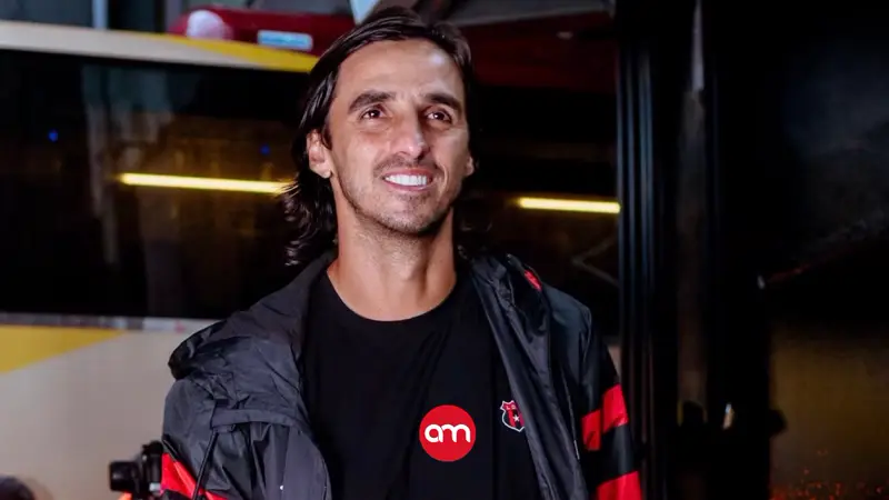¿Bryan Ruiz podría quedarse en La Sele? Osael Maroto revela qué pasará después del interinato