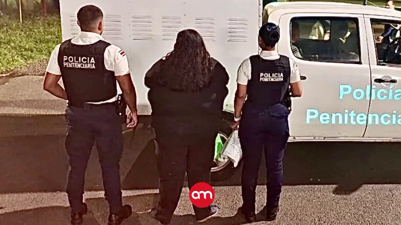 Detienen a mujer que intentó ingresar papel higiénico impregnado con cocaína a una cárcel