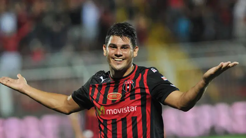 Exliguista encontró en el fútbol el sueño americano