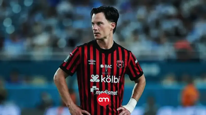 Juan Pablo Añor se declara listo para el clásico: Alajuelense recupera una pieza clave ante Saprissa