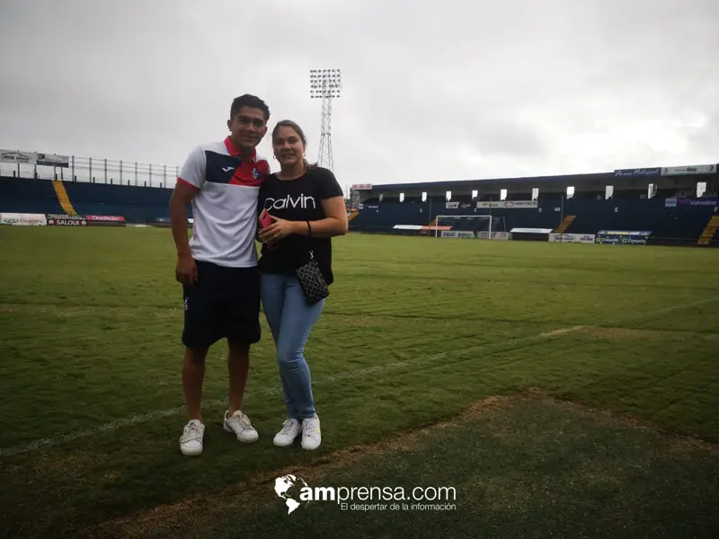 Kendall Gallardo: De las canchas de barrio en Cartago a debutar en la primera división