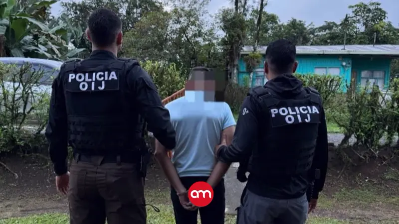 Promotor de marca detenido por millonario faltante de celulares y reloj