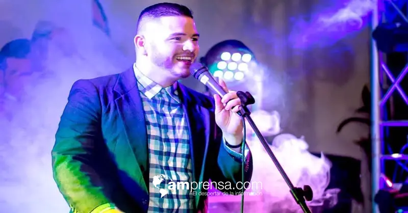 Steven Sibaja: el cantante tico que deja en alto al país en "La Voz México"