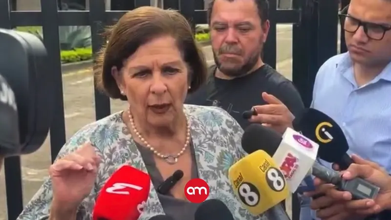 Pilar Cisneros appears before prosecutors over alleged illegal financing: “My conscience is spotless”