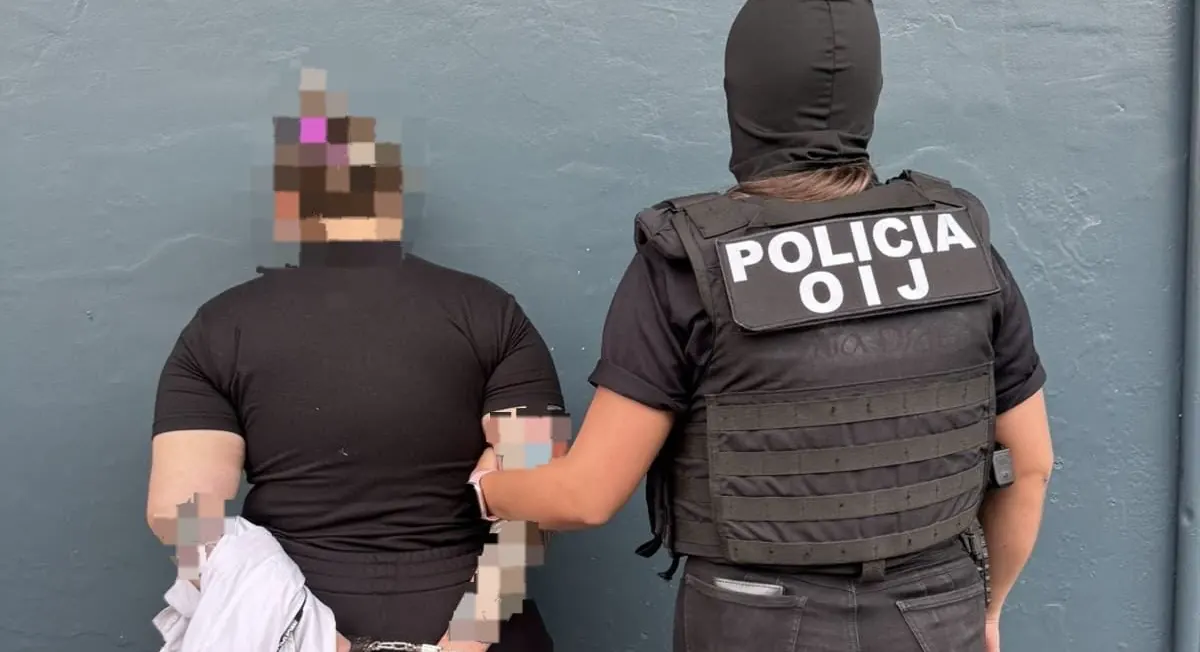 OIJ detiene a mujer que abastecía a vendedores de droga en San José