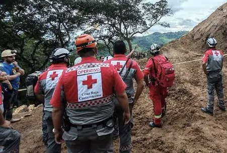 Alerta por hombre atrapado en mina de Abangares termina en tragedia: lo encuentran sin vida