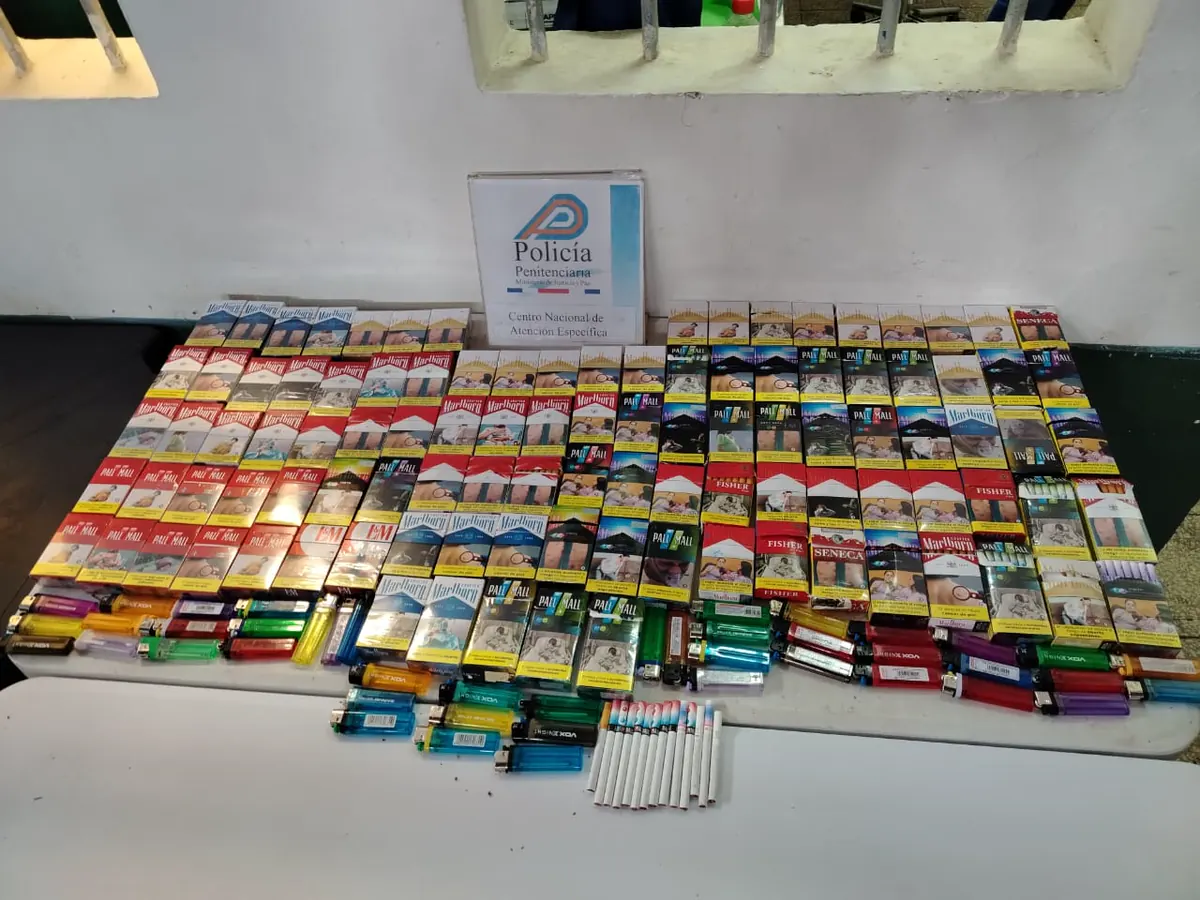 ¡Golpe al negocio de los cigarrillos en las cárceles! Policía Penitenciaria decomisa casi 50 mil unidades