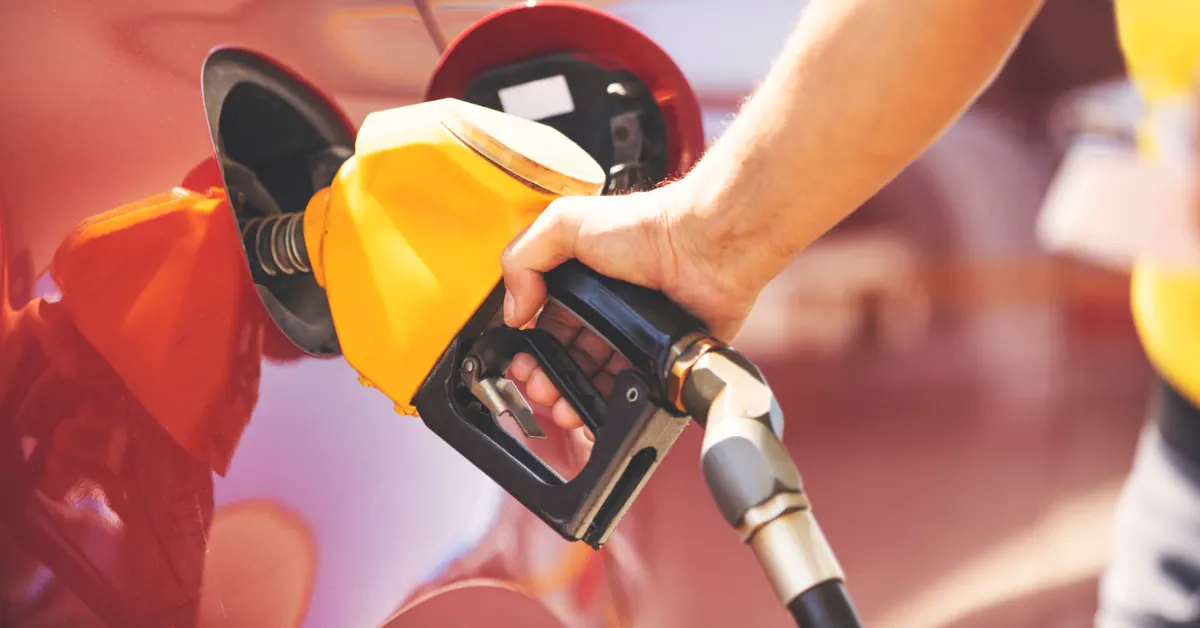 ¡Golpe al bolsillo! Gasolina regular subiría ₡89 y quedaría más cara que la súper