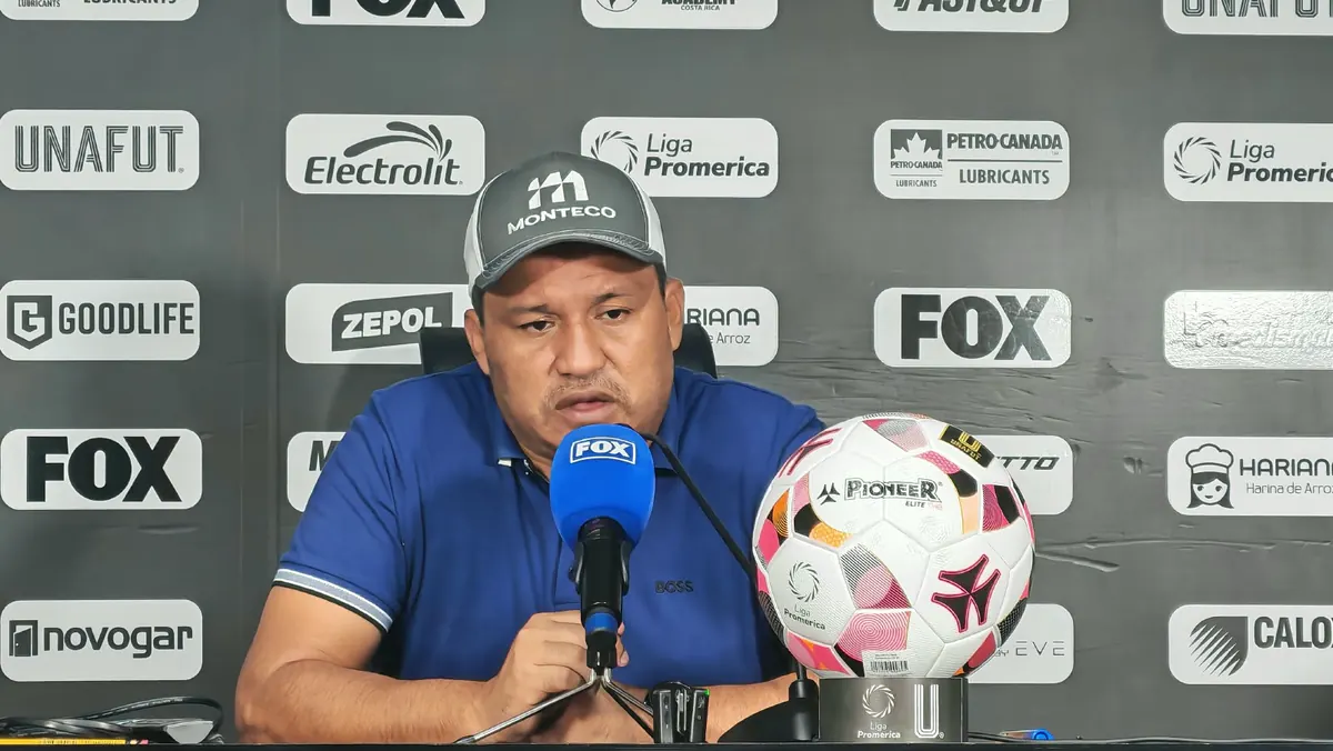 Amarini Villatoro nada se guardó! Calificó de "pésimo " el primer tiempo ante Sporting