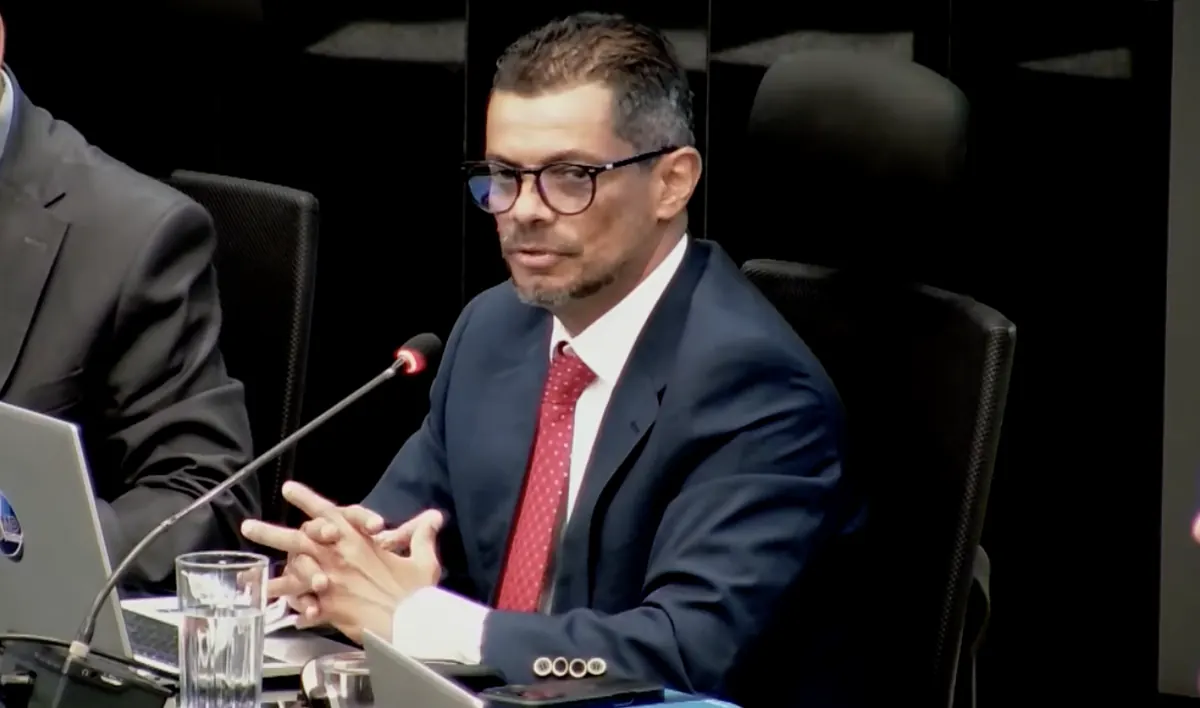 Carlo Díaz es reelegido fiscal general por magistrados de la Corte Plena