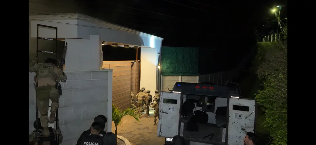 Tatuajes de lealtad, armas y carros de lujo: OIJ desmantela peligrosa banda “Laden” que sembraba terror en Cartago